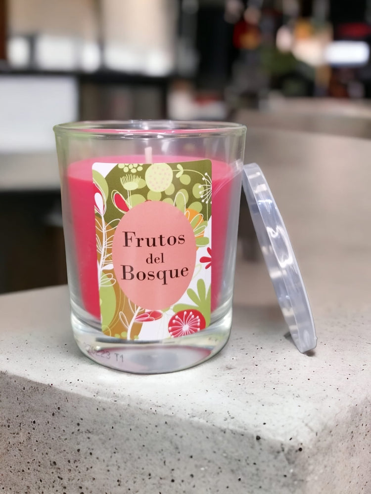 Vela para el hogar con fragancia de frutos del bosque